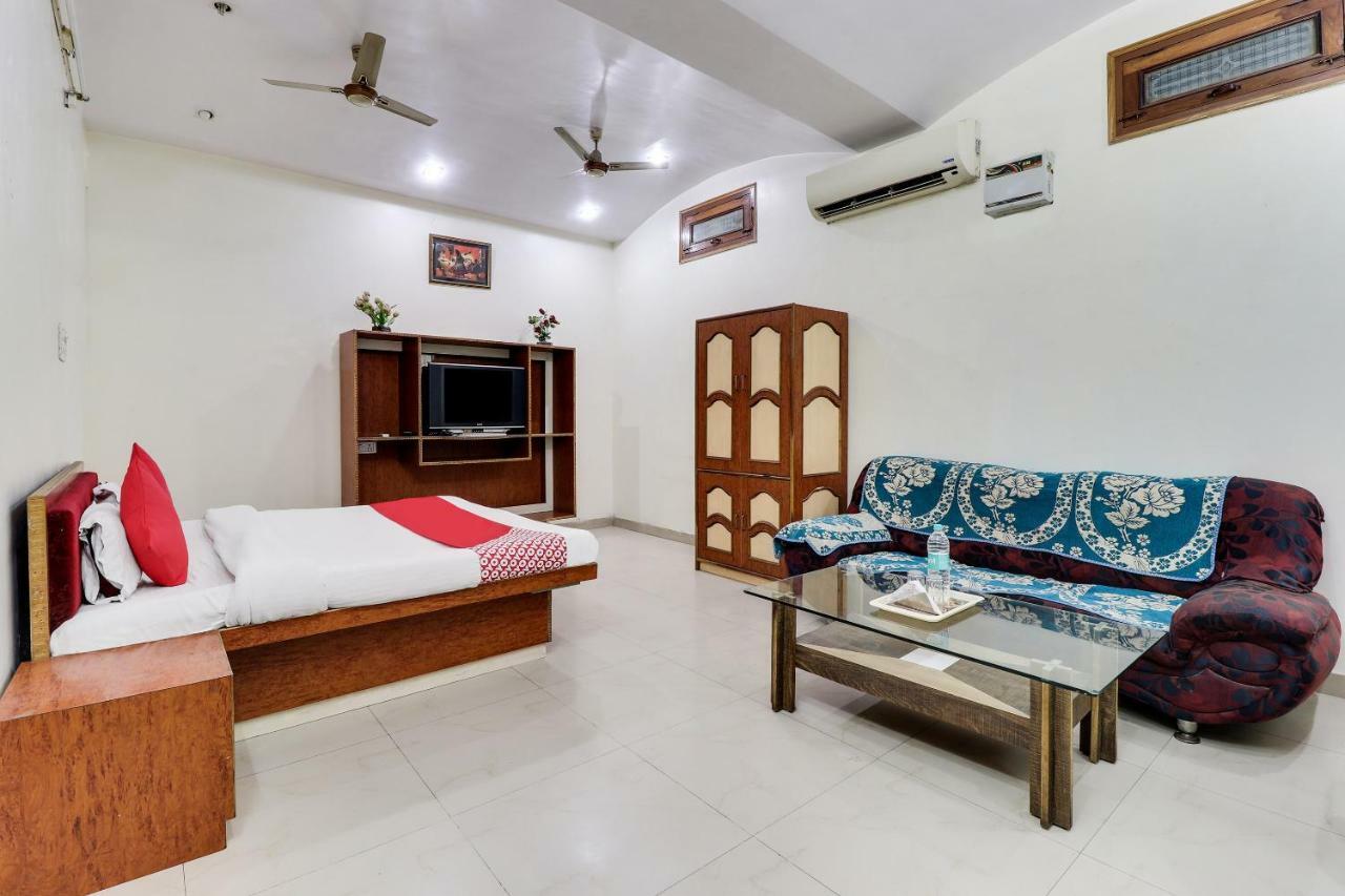 Oyo 43936 Hotel Rajputana Palace Farrukhabad Eksteriør billede