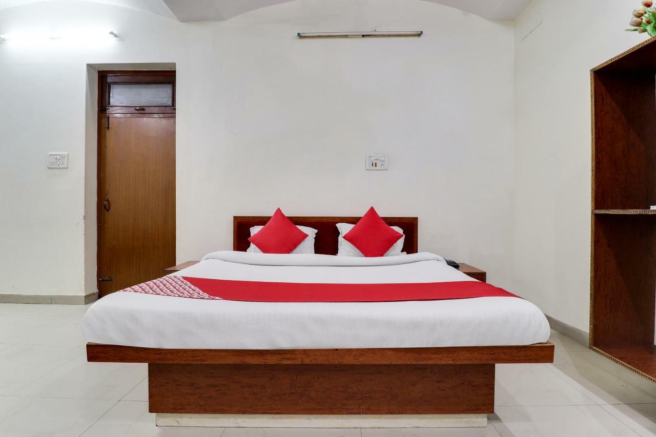Oyo 43936 Hotel Rajputana Palace Farrukhabad Eksteriør billede